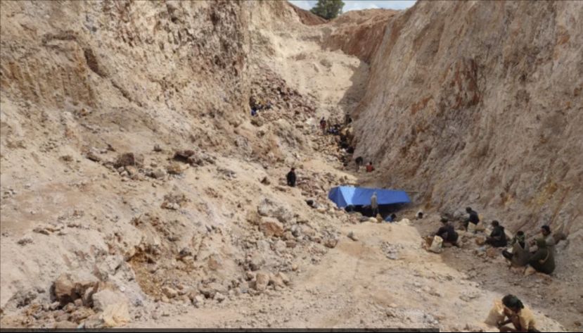 中国劳工怀疑涉及非法采矿被调查