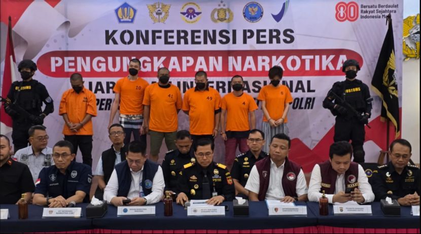 雅加达机场破获新型毒品走私案涉及一名中国人