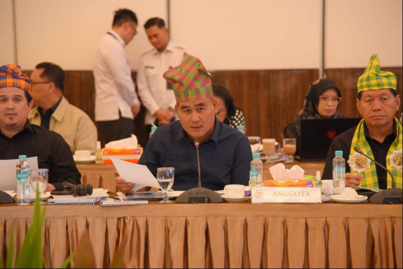 印尼移民局要求检查每一名中国公民的居留许可