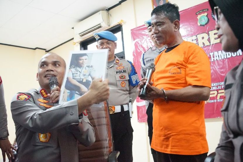 男子假扮警察二十年骗近亿更诱拐人妻