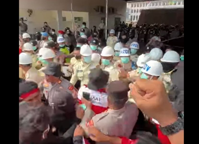 莫罗瓦利国人密集的园区爆发示威冲突