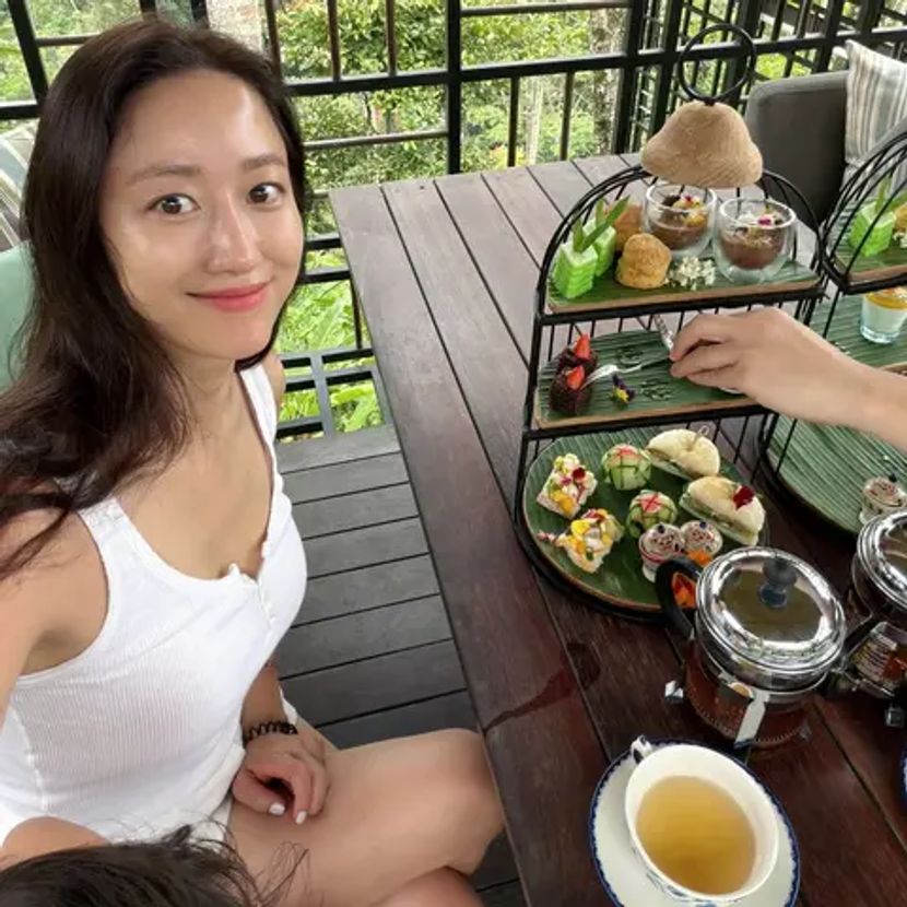 外国女星巴厘岛十分钟被偷走近两亿