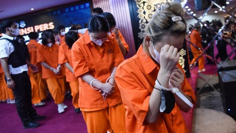 印尼驱逐27名涉诈中国公民，将移交中方依法处理