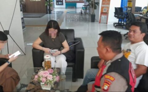 中国旅客雅加达机场行李错拿事件妥善解决