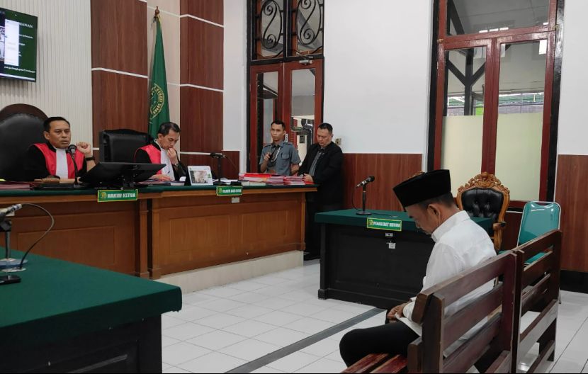 中国游客因一只猴子遭到店主暴力殴打