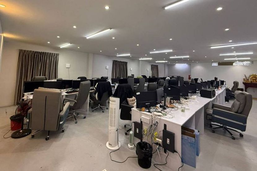 中籍头目操控，印尼公民在柬遭囚禁逼诈9人脱逃