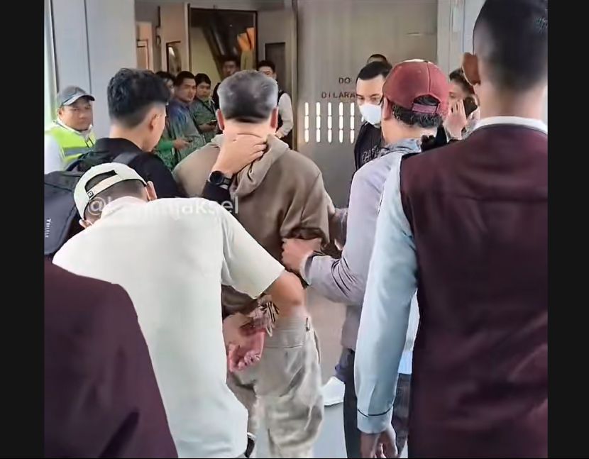 男同胞因反抗遭印尼移民局强制押解驱逐出境