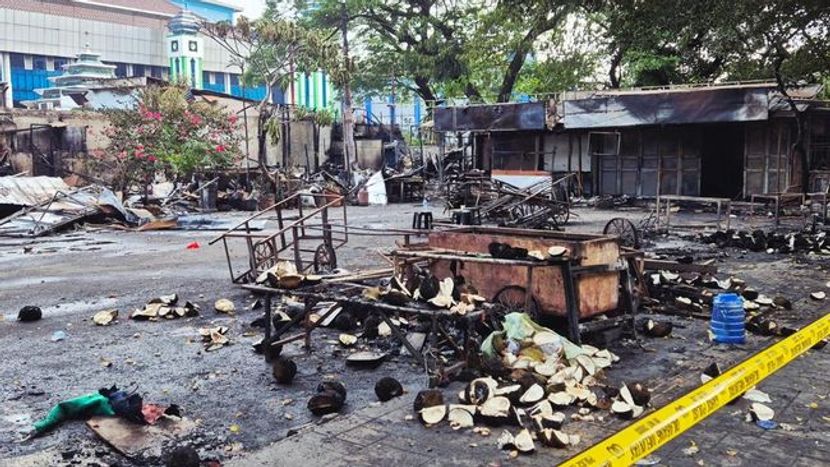 印尼警员打死讨债人引发骚乱暴动