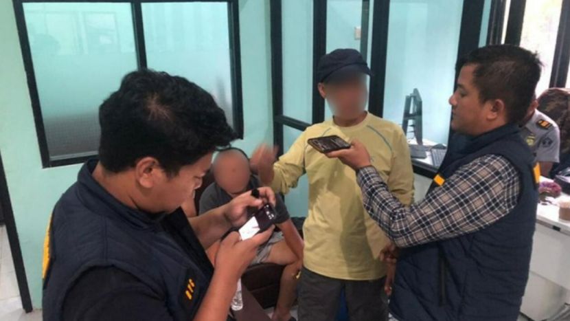 三名国人离开印尼时被移民局逮捕