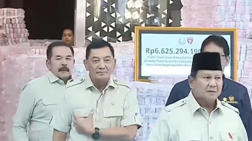 印尼总统见证30亿现金堆成“城墙”的背后