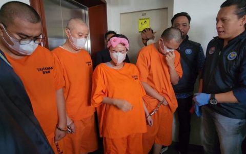 伪装成能量饮料的毒品！印尼破获涉华制毒团伙