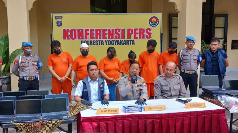 日惹警方破获跨国诈骗窝点，幕后操控者为中国籍