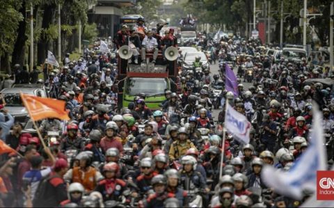 1月8日雅加达爆发大规模抗议示威活动