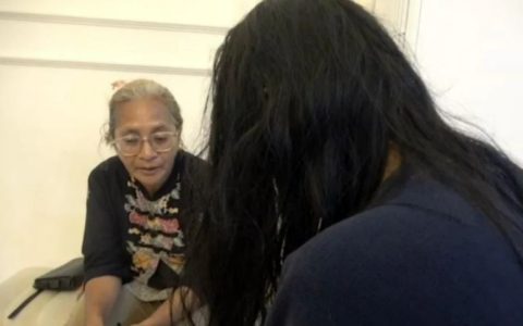 性侵视频成胁迫工具望加锡22岁女工被逼“白干15年”