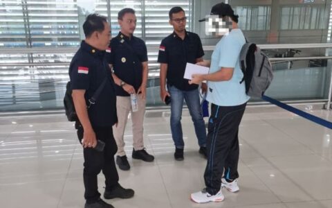 香港男子坐牢15年后终身禁入印尼