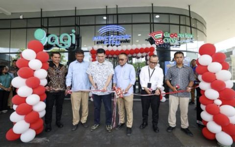 银行和零售商场在印尼新首都开业