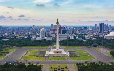 雅加达人均收入远高于中俄东南亚