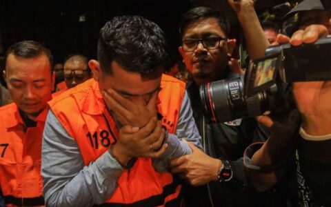 印尼财长重拳出击：2月6日多名高官被当场解职