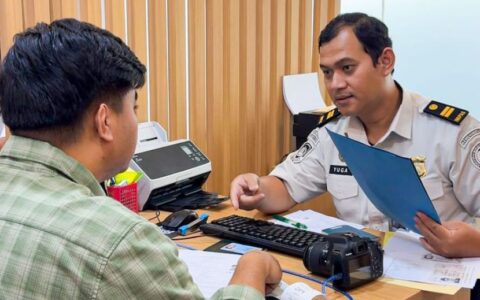 中国驻泗水总领馆提醒中国公民遵守签证规定