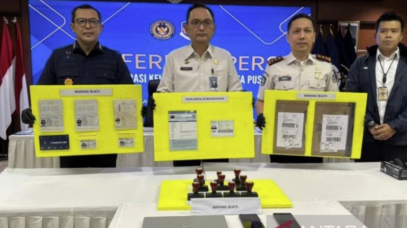 雅加达破获跨国假护照走私案