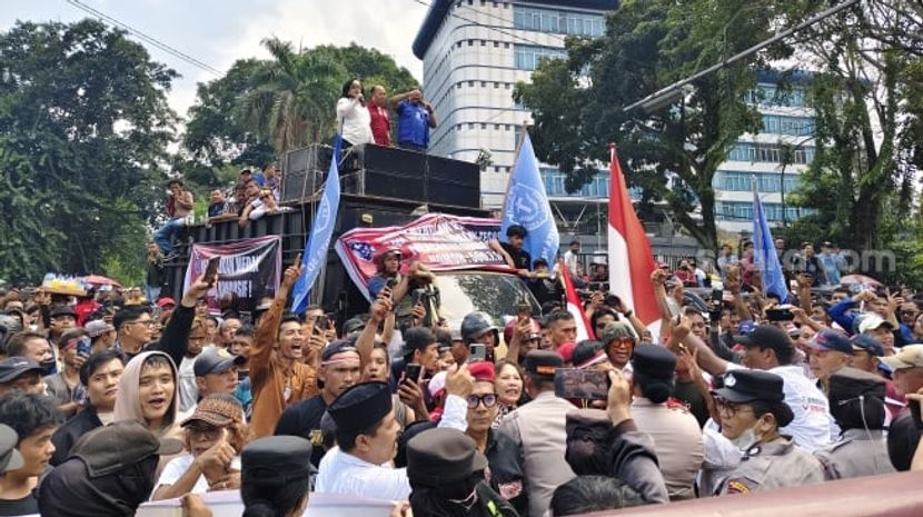 印尼这地禁售猪肉引发大规模游行示威