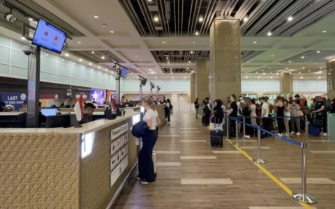 1750人被驱逐为何印尼外籍违规仍屡禁不止