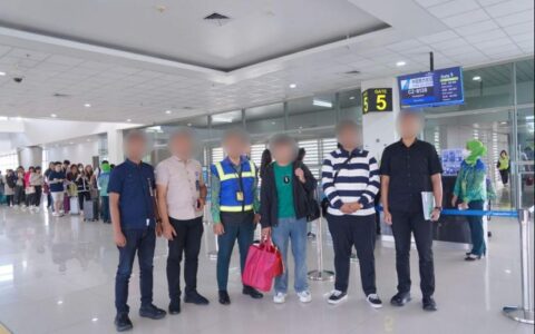 再有中国公民因滥用居留许可被移民局遣返拉黑