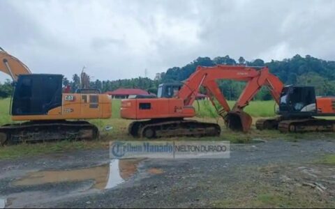 印尼警方查封中资公司非法金矿三台挖掘机被扣