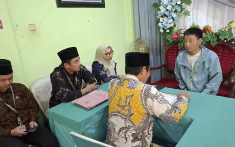 中国男同胞借助翻译软件皈依伊斯兰教