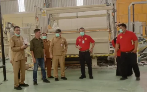 印尼政府查获多名违规工作的中国劳工