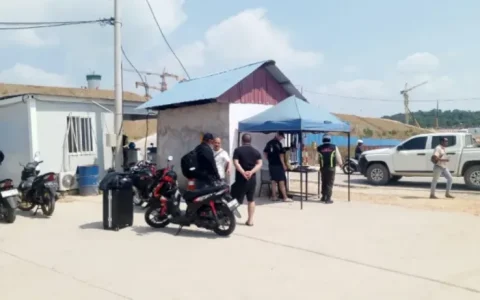 巴淡岛突击查获29名非法中国劳工